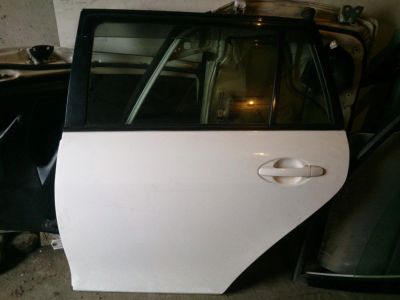 Лот: 10590068. Фото: 1. Дверь задняя левая Toyota Corolla... Кузов
