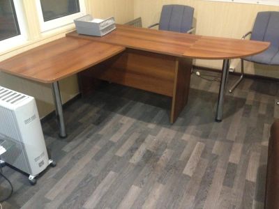 Лот: 8493763. Фото: 1. Офисный стол. Компьютерные и письменные столы
