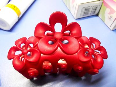 Лот: 3728253. Фото: 1. красный краб. Заколки, вееры, расчёски