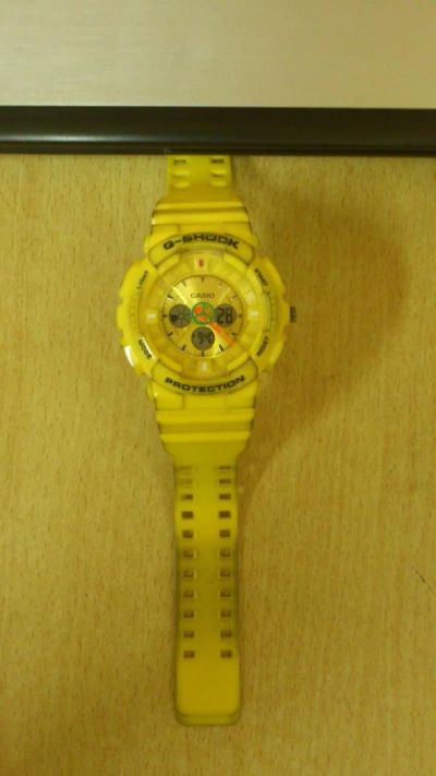 Лот: 4720344. Фото: 1. Casio G-Shock. Цвет желтый. На... Другие наручные часы