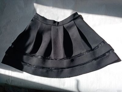 Лот: 17422165. Фото: 1. Стильная юбка из очень толстого... Юбки