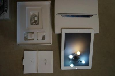 Лот: 3492784. Фото: 1. 9,7" Планшет Apple iPad 2 16Gb... Планшеты