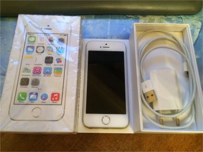 Лот: 8828616. Фото: 1. iphone 5s, 16gb. Смартфоны