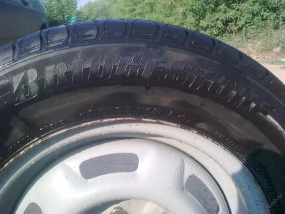 Лот: 5752199. Фото: 1. Bridgestone B65 185/65/R13 84T. Шины на дисках