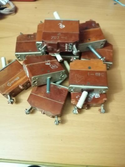 Лот: 25774520. Фото: 1. Автоматы АЗФК-3. 5. 10. 30А АЗРГК-5... Реле, тумблеры, переключатели