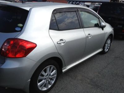 Лот: 4610936. Фото: 1. Продам toyota AURIS. Автомобили