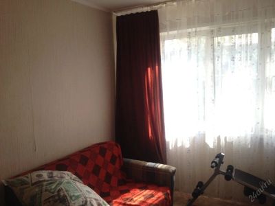 Лот: 5799614. Фото: 1. Продам 1 комн. квартиру гостинку... Квартиры, студии