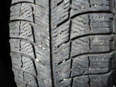 Лот: 10527898. Фото: 1. зимние шины michelin 185 65 r15. Шины