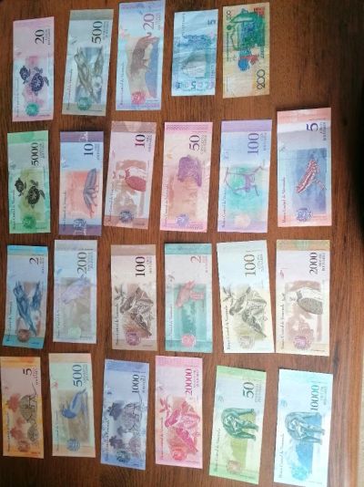 Лот: 20019519. Фото: 1. Иностранные банкноты ! Венесуэла... Америка