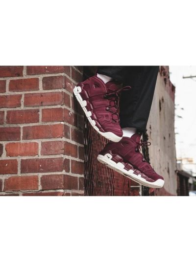 Лот: 16857661. Фото: 1. Кроссовки Nike air more uptempo... Кеды, кроссовки, слипоны
