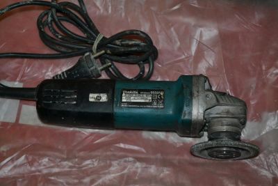 Лот: 10862033. Фото: 1. Болгарка Makita 9558 840Вт. Ручной инструмент