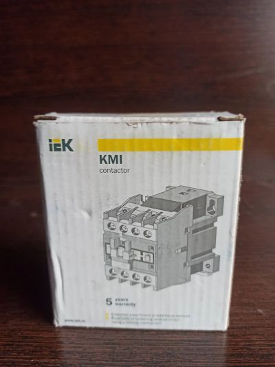 Лот: 17571924. Фото: 1. Контактор КМИ-22510 25А 400В/АС3... Магнитные пускатели, контакторы, реле