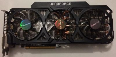 Лот: 10890728. Фото: 1. Видеокарта GTX 770 2Gb Gigabyte... Видеокарты