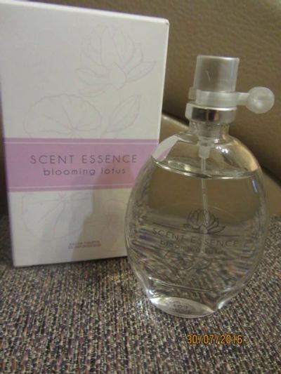 Лот: 7927698. Фото: 1. Scent Essence - Blooming Lotus... Эфирные и косметические масла