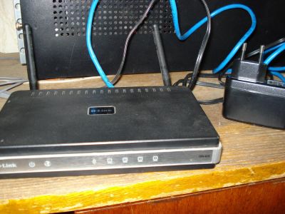 Лот: 4102031. Фото: 1. роутер D-Link DIR-615. WiFi, Bluetooth адаптеры