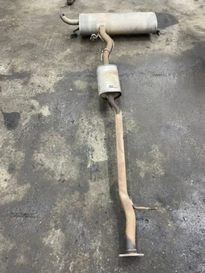 Лот: 25026085. Фото: 1. глушитель Nissan Qashqai J10. Двигатель и элементы двигателя