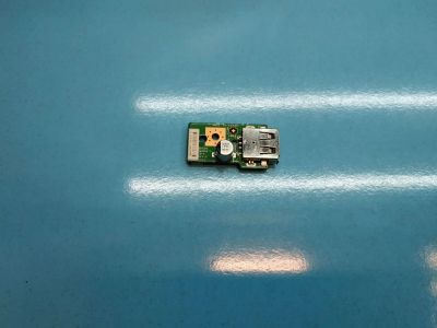 Лот: 19206526. Фото: 1. Б\У плата с USB для ноутбука MSI... Печатные платы