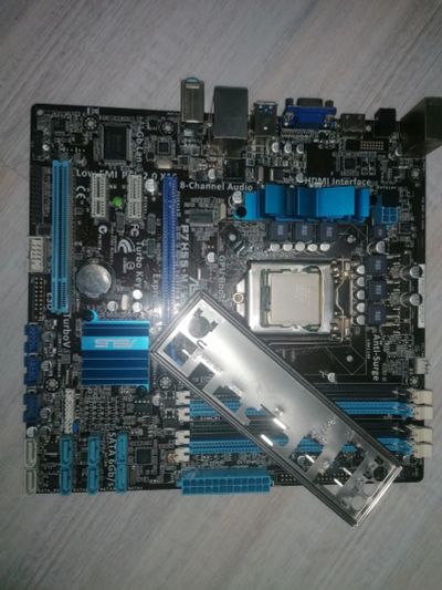 Лот: 22165664. Фото: 1. P7H55-M/USB3. Материнские платы