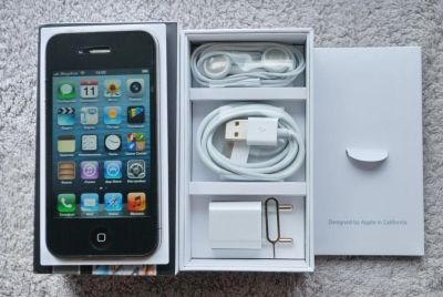 Лот: 4490452. Фото: 1. Apple iPhone 4 8GB SimFree Оригинальный. Смартфоны