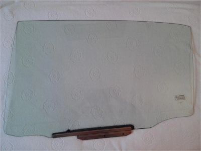Лот: 7101585. Фото: 1. Боковое стекло Toyota Corolla... Кузов