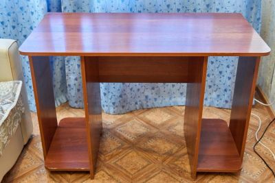 Лот: 11739102. Фото: 1. Стол компьютерный. Компьютерные и письменные столы