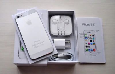 Лот: 11962102. Фото: 1. iPhone 5s 64gb (Touch ID) чехлы... Смартфоны