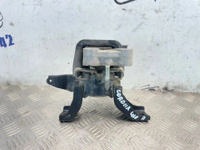 Лот: 25071924. Фото: 1. подушка двигателя toyota corolla... Двигатель и элементы двигателя