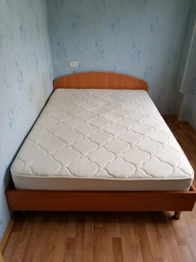 Лот: 11658590. Фото: 1. Кровать с матрасом 140*200. Кровати