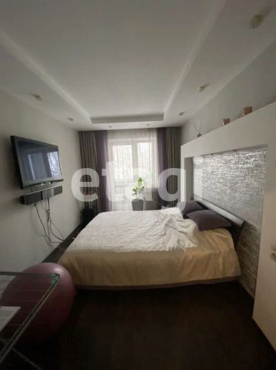 Лот: 25287155. Фото: 1. 3-комн. квартира , Красноярск... Квартиры, студии