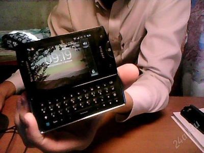 Лот: 1909363. Фото: 1. Sony Ericson Xperia mini pro sk17i. Кнопочные мобильные телефоны