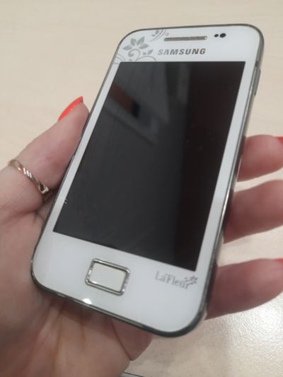 Лот: 19045994. Фото: 1. Телефон Samsung GT-S5830i белый. Смартфоны