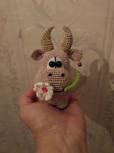 Лот: 17021517. Фото: 1. Бычок ручная работа. Авторские куклы, игрушки, поделки