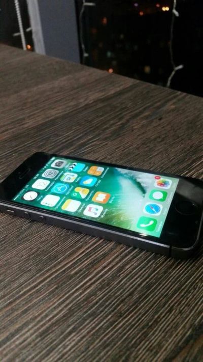Лот: 11166184. Фото: 1. Iphone 5s 64Gb Space Gray. Смартфоны