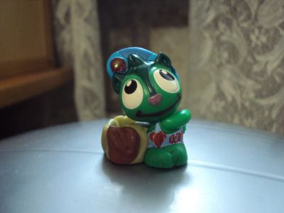 Лот: 7204360. Фото: 1. Гномик из яйца Киндер-Сюрприз... Игрушки