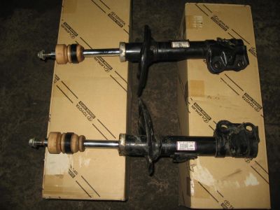 Лот: 11226055. Фото: 1. Стойки передние Camry 2012 ( 48510-33640... Ходовая, подвеска, рулевое управление