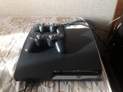 Лот: 3997179. Фото: 1. Playstation 3 Freeboot + 2 беспроводных... Игровые приставки, консоли
