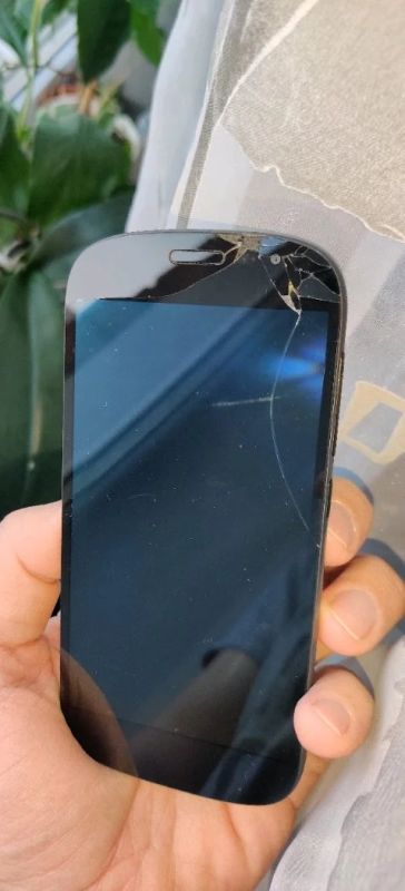 Лот: 17052946. Фото: 1. Смартфон Yotaphone2. Смартфоны