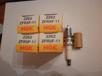 Лот: 3617889. Фото: 1. свечи зажигания NGK новые ZFR5F-11. Двигатель и элементы двигателя