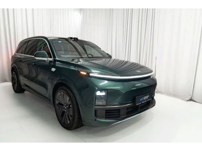 Лот: 25267007. Фото: 1. Внедорожник LiXiang L9 2025. Автомобили