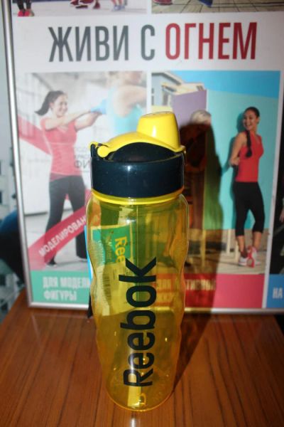 Лот: 7360672. Фото: 1. бутылка для питья reebok. Спортивная посуда