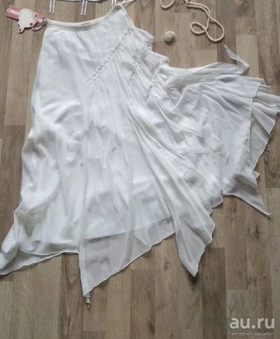 Лот: 13981179. Фото: 1. Юбочка вечерняя белая р-р 40. Юбки