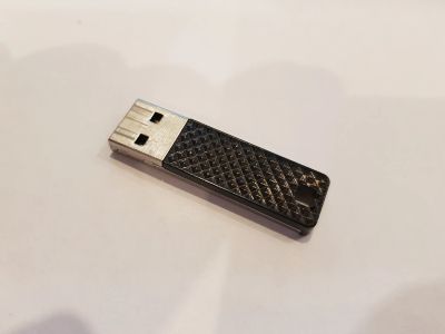 Лот: 25517484. Фото: 1. USB flash SanDisk Cruzer Facet... USB-флеш карты