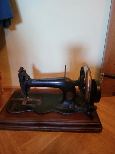 Лот: 22199410. Фото: 1. Швейная машинка зингер 1882. Игрушки