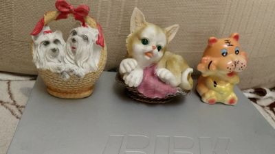 Лот: 25671176. Фото: 1. Копилки в виде животных, собачки... Копилки