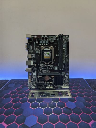 Лот: 25070946. Фото: 1. Материнская плата Gigabyte/LGA1151... Материнские платы