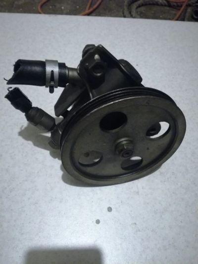 Лот: 11830532. Фото: 1. Насос ГУР Toyota Chaser 1G-FE. Двигатель и элементы двигателя
