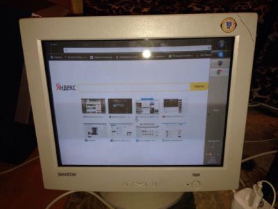 Лот: 8306800. Фото: 1. Монитор samsung samtron 76df. ЭЛТ-мониторы