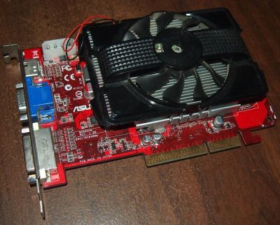 Лот: 8875811. Фото: 1. Видеокарта Radeon HD 4650, 1000Mb... Видеокарты