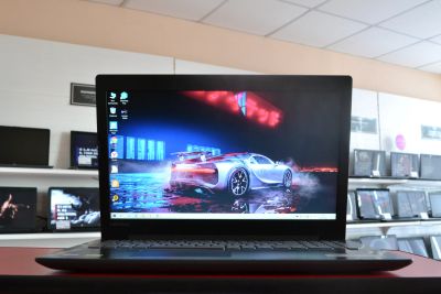 Лот: 15775564. Фото: 1. Lenovo ideapad 330-15IKB (15.6... Ноутбуки