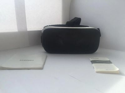 Лот: 9921694. Фото: 1. Samsung Gear VR. Очки, шлемы виртуальной реальности